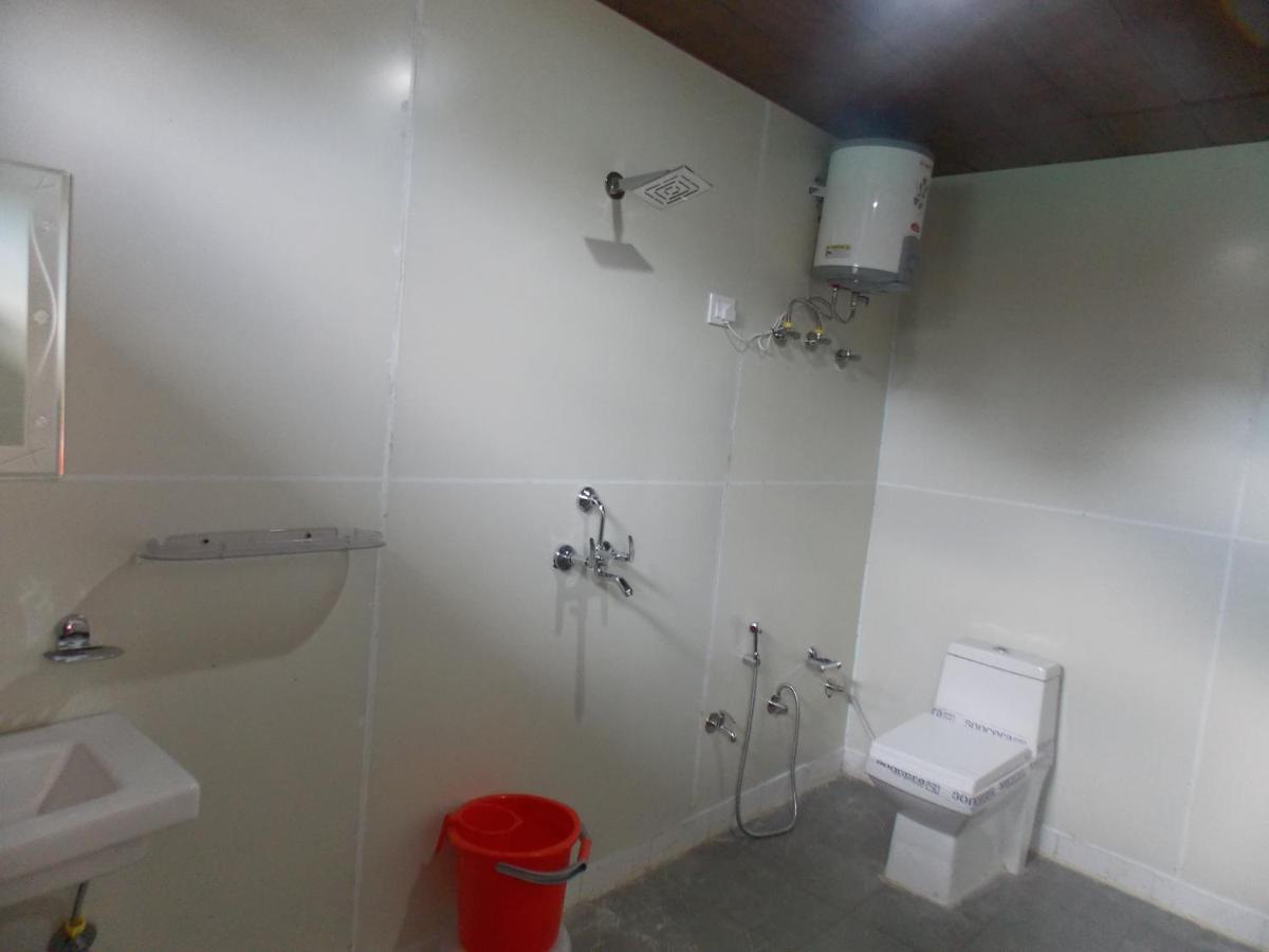 Midway Restaurants & Guest House Dhanaulti Exterior foto